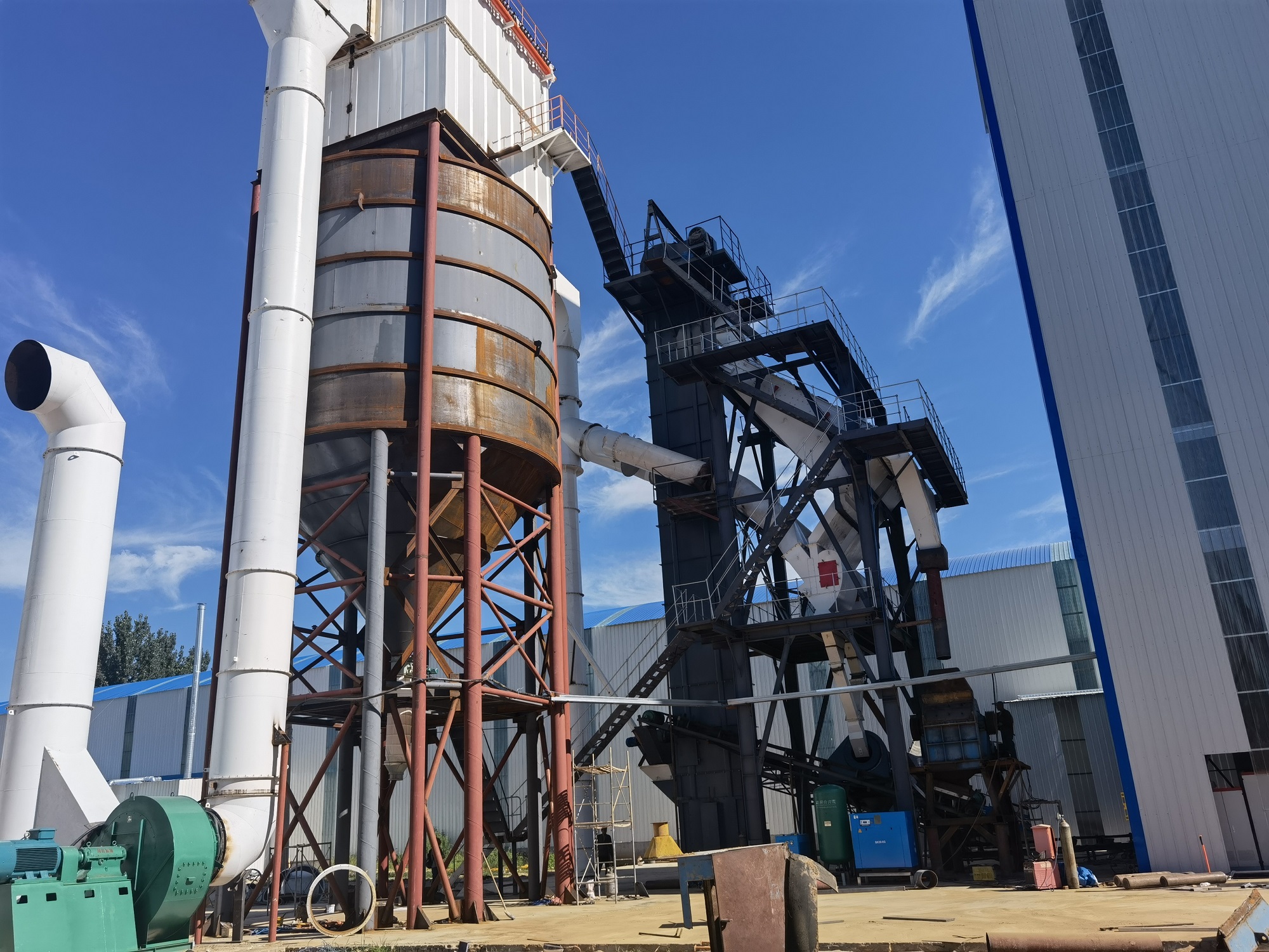 多項(xiàng)重大基建項(xiàng)目開(kāi)工，制砂樓助力砂石供給！