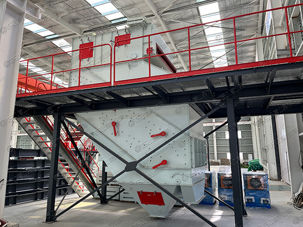 高頻篩，細(xì)物料篩分專家，效率高還不堵孔